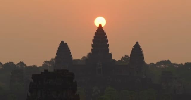ពីដែនដីអង្គរដ៏រុងរឿង និងប្រទេសដែលស្រឡាញ់សន្តិភាព កម្ពុជាត្រៀមស្វាគមន៍ពិភពហ្វ្រង់កូហ្វូនី