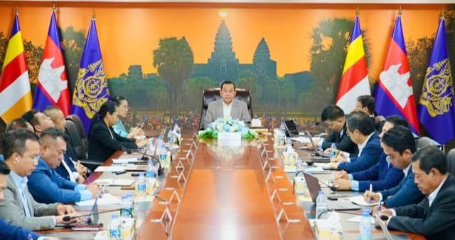 ឯកឧត្តមរដ្ឋមន្រ្តី ហួត ហាក់ អញ្ជើញដឹកនាំកិច្ចប្រជុំត្រួតពិនិត្យ និងតាមដានវឌ្ឍនភាពការងារត្រៀមរៀបចំព្រឹត្តិការណ៍ «ភូមិហ្វ្រង់កូហ្វូនី»