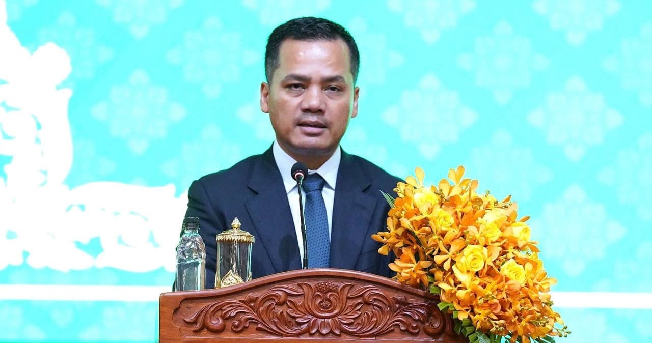 ឯកឧត្តម ស សុខា លើកទឹកចិត្តឱ្យកម្លាំងសមត្ថកិច្ចប្រើប្រាស់ប្រព័ន្ធចារកម្ម និងរបៀបរបបតាមដានមុខសញ្ញាគ្រឿងញៀន