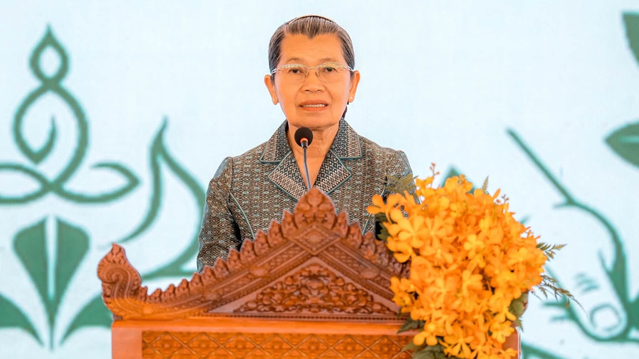 ឯកឧត្តម នេត្រ ភក្ត្រា ចូលរួមពិធីដាំកូនឈើចំនួន ២ម៉ឺនដើម ក្រោមប្រធានបទ «រួមគ្នាថែរក្សារុក្ខជាតិ ដើម្បីទេសចរណ៍ធម្មជាតិបែបជំនឿ សាសនា និងប្រពៃណី» ក្រោមអធិបតីភាពដ៏ខ្ពង់ខ្ពស់សម្តេចកិត្តិសង្គហបណ្ឌិត ម៉ែន សំអន ឧត្តមប្រឹក្សាផ្ទាល់ព្រះមហាក្សត្រ នាព្រឹកថ្ងៃទី១៦ ខែសីហា ឆ្នាំ២០២៦
