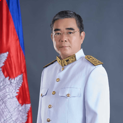 ឯកឧត្តម ហួត ឃាងវេង