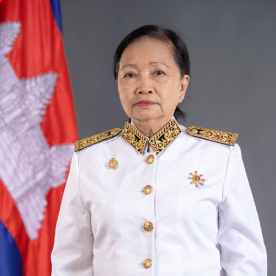 លោកជំទាវ នង បឿន