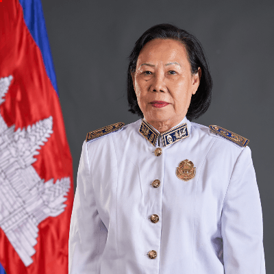លោកជំទាវ លឹម មុំ
