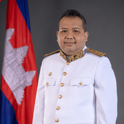 ឯកឧត្តម ស៊ឹម ស៊ូឡង