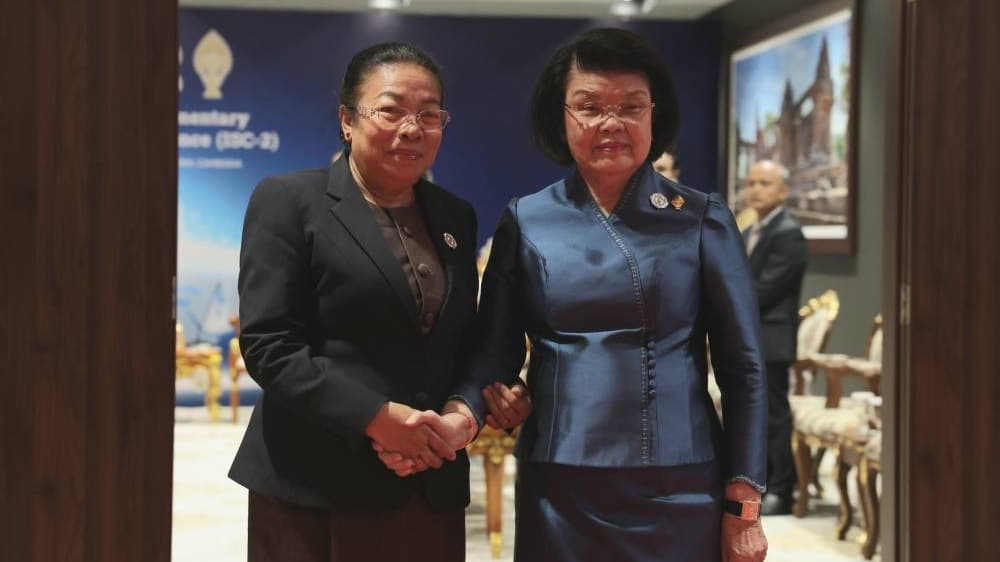 Cambodian National Assembly President Meets Acting President of Lao National Assembly